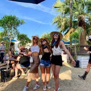 Meet your Posher, Rachel